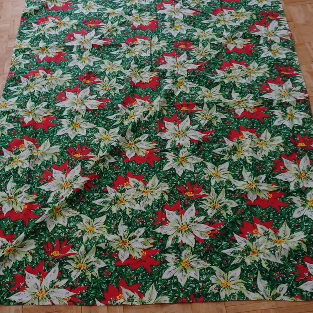 Fabric Christmas table cloth 67x51 poinsettias design 100 percent cotton